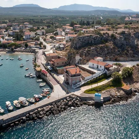 Apartment Mary's Luxury Elaia. Elia (Laconia)