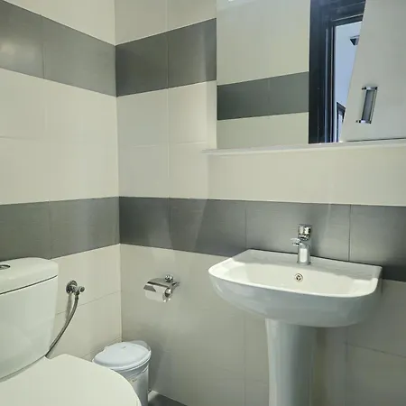 Mary's Luxury Elaia 1 Apartment