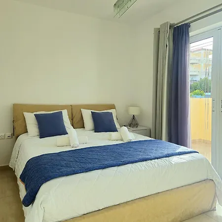 Mary's Luxury Elaia 1 Apartment
