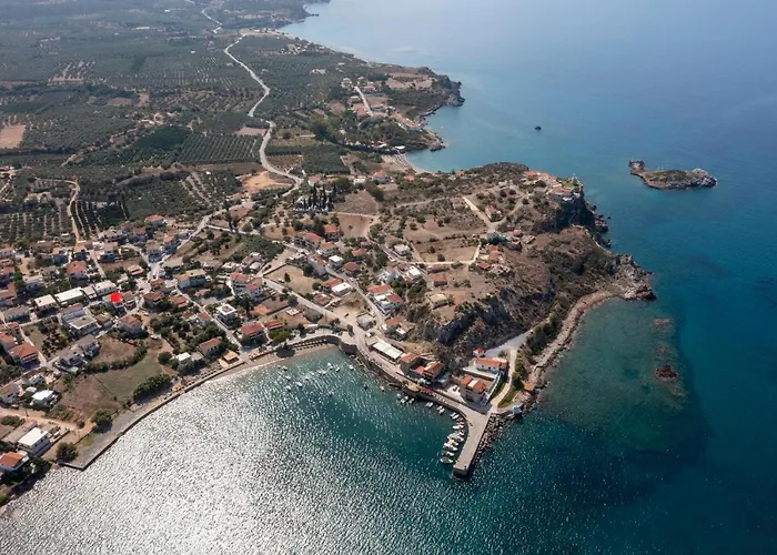 Mary's Luxury Elaia 1 *